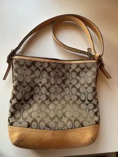 Coach ショルダーバッグ ブラウン