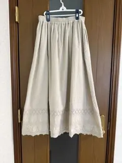 サマンサモスモス　裾レース刺繍 リネン混 ロングスカートのサムネイル