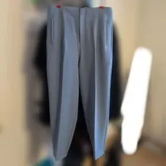 【試着のみタグ付き】ハイウエストテーパードパンツ　ブルーのサムネイル