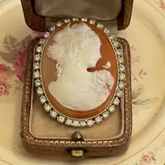 ヴィンテージ　樹脂　カメオ　ブローチ　ペンダント　ネックレス　ヘッド　トップ