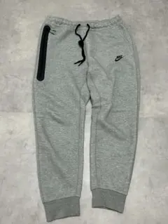 NIKEテックフリースパンツ