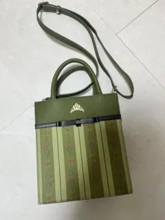 アナと雪の女王 しまむら ちはる アナ 戴冠式 バッグ