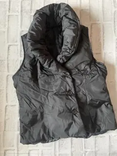 【無地】ブラック⭐︎ダウンベスト 襟付き　丈短め　Sサイズ