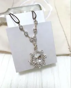 シンデレラカットクリスタル デザイン ネックレス