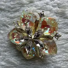 花形クリスタル調ストーン装飾　ブローチ　入園卒園　入学卒業