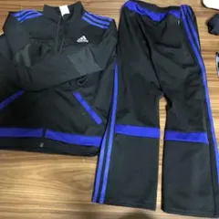 adidas ジャージ 黒/青 サイズ130センチと140センチ