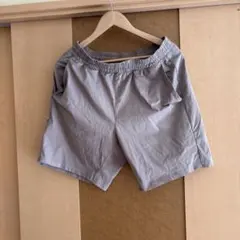 UNIQLO ベージュショートパンツ Mサイズ