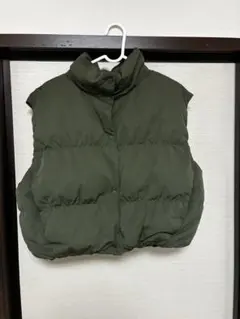 UNIQLO C ユニクロ クロップドダウンベスト カーキ XL - メルカリ
