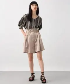 HARE ドロストサテンショートパンツのサムネイル