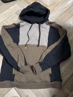 美品　bettaku[ベッタク]　裏起毛プルオーバーパーカー　Sサイズ