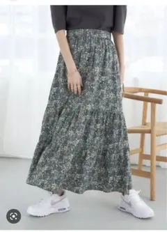 花柄ロングスカート　アースミュージックアンドエコロジー