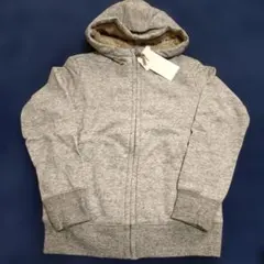 未使用　ユニクロ　ボアスウェットパーカ　130cm