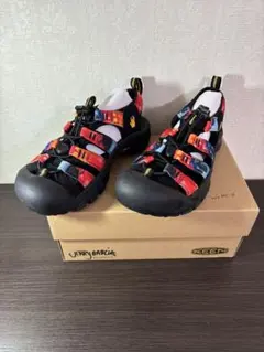 【新品】KEEN　ニューポートレトロ　NEWYORK　AT　NIGHT　23.0のサムネイル
