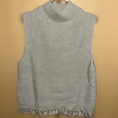 タートルネック ベスト