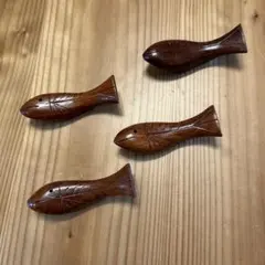 木製魚型箸置き4個セット