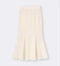 GU カットソーマーメイドロングスカート　ホワイト