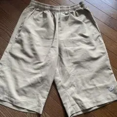 アシックス　ベージュ　ハーフパンツ L
