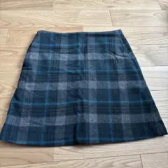UNIQLO ユニクロ チェック柄 ミニスカートのサムネイル
