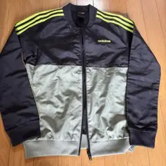 adidasウインドブレーカー⭐︎150