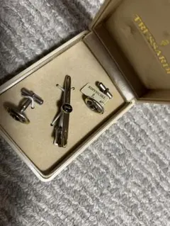 TRUSSARDI カフス ネクタイピン セット