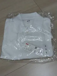 UNIQLO ポロシャツ ホワイト Sサイズ 新品のサムネイル
