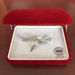 本真珠　シルバーリボンデザインブローチ