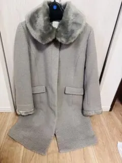 ファー付き　ロングコート グレー grove ワールド