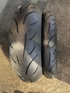新品未使用S22 20年製 120/70ZR17＆180/55ZR17 BATTLAXS22⭐︎120/70ZR17&180/55ZR17前後セット未使用 - メルカリ