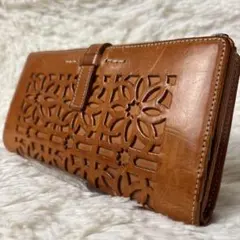 【美品】genten ゲンテン　カットワーク　L字ファスナー　長財布　レザー