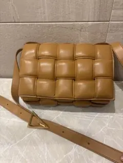 国内未入荷カラー】BOTTEGAVENETA＊キャンディカセット＊新品 - メルカリ