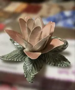 スペイン製　陶器　キャンドルスタンド　　蝋燭立て　蓮の花　置物 インテリア小物のサムネイル
