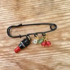 ハンドメイド 安全ピンチャーム ブローチ