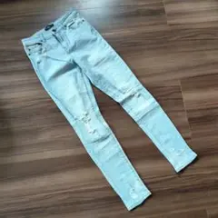 ライトブルースキニーデニム