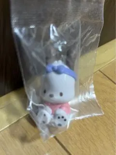 なりきりうさぎさんフィギュア　ポチャッコ　ガチャガチャ　サンリオ