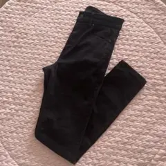 ユニクロ　ウルトラストレッチスキニーハイライズジーンズ