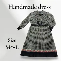 ジオメトリック(幾何学模様)柄 長袖プリーツワンピース.総柄.ハンドメイド