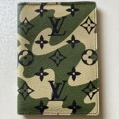 ルイヴィトン パスポートケース クーヴェルテュール モノグラム 村上隆 迷彩