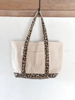 UNITED ARROWS レオパード柄 キャンバストートバッグのサムネイル