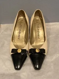 ★限定値下げ★　YSL イヴサンローラン　ヒール　パンプス　ホワイトのサムネイル