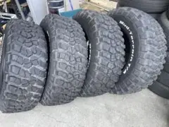 ラングラーなどに！BFグッドリッチKM2 35×12.5R18 中古タイヤ4本のサムネイル