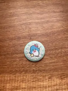 サンリオ　刺繍缶バッジ　タキシードサム