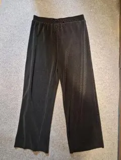 フレアパンツ
