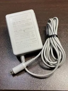 【任天堂純正】　ニンテンドー3DS/2DS充電器