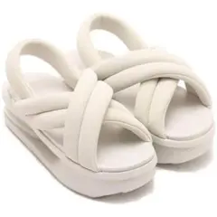 NIKE エアマックスアイラ