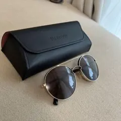 VALENTINO サングラス ゴールドフレームのサムネイル