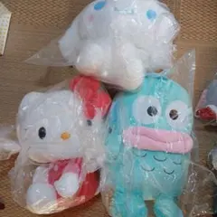 新品３体■サンリオぬいぐるみ特大　キティーちゃん　シナモンロール　ハンギョドン