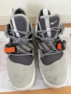 Nike AIR FORCE270 グレー スニーカー 27cmのサムネイル