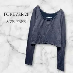 フォーエバー21 ロンT リブ素材 クロップド丈 カジュアル ストレート 刺繍入