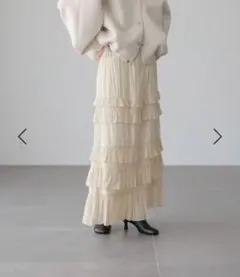 【新品未使用】フリルティアードスカート