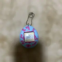 初代たまごっちタマゴ型デジタルペット 水色電池は新品の電池入れてます動作確認済み